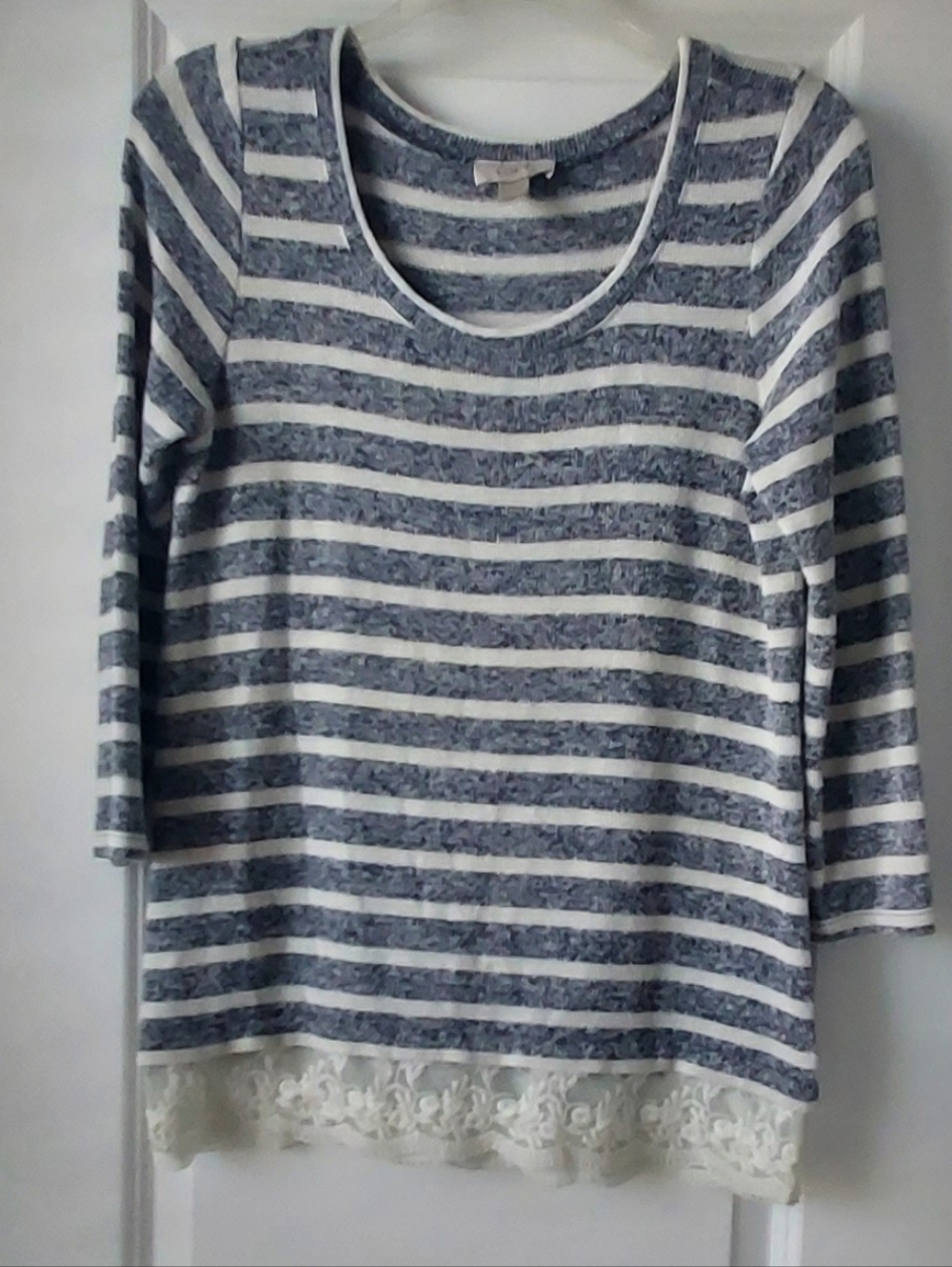 Ann Taylor Loft Women Gray Striped White Lace Hem Faux Layer Sweater XS Nautical